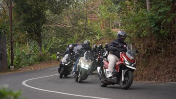 Analisis Honda ADV160: Rahasia Skutik Explorer Ini Libas Rute Ekstrem