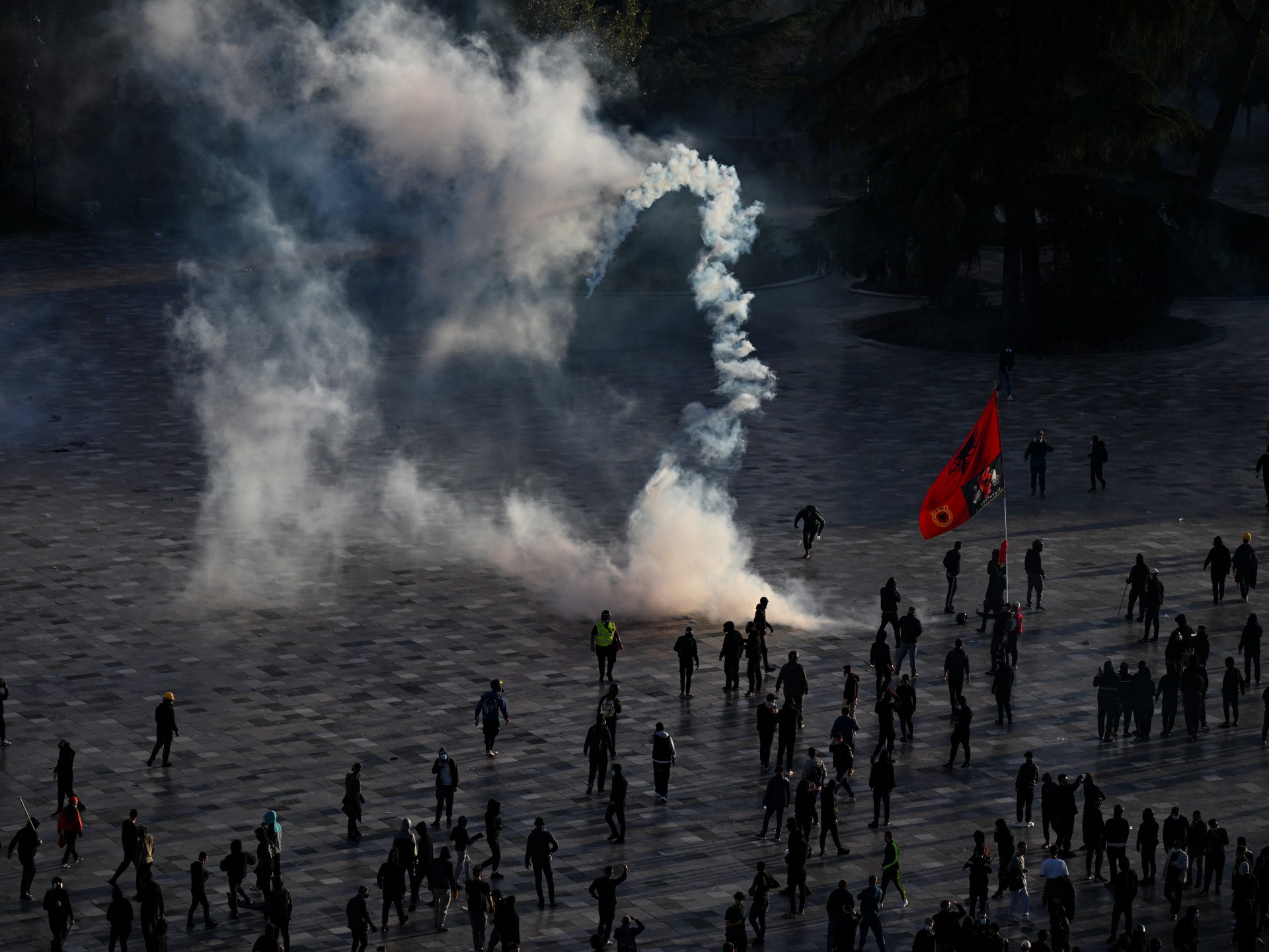 Analisis: Krisis Tirana, Bentrokan Keras & Titik Balik Politik Albania