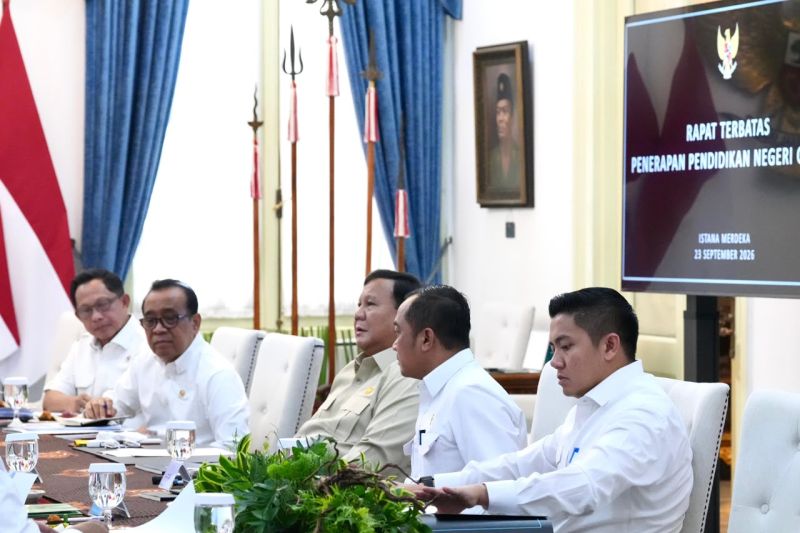 Resmi! Prabowo Minta Rencana Sekolah & Kuliah PTN Gratis Dipercepat