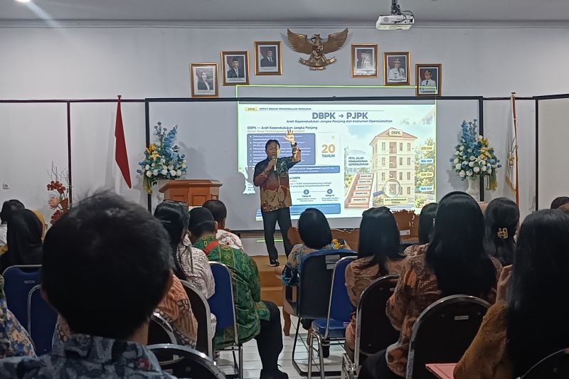 Di Balik Peta Jalan Kependudukan: Mengapa Kita Miskin Strategi?