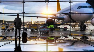 Analisis Jebakan Visa Transit: Mengapa Tiket Murah Bisa Bikin Buntung?