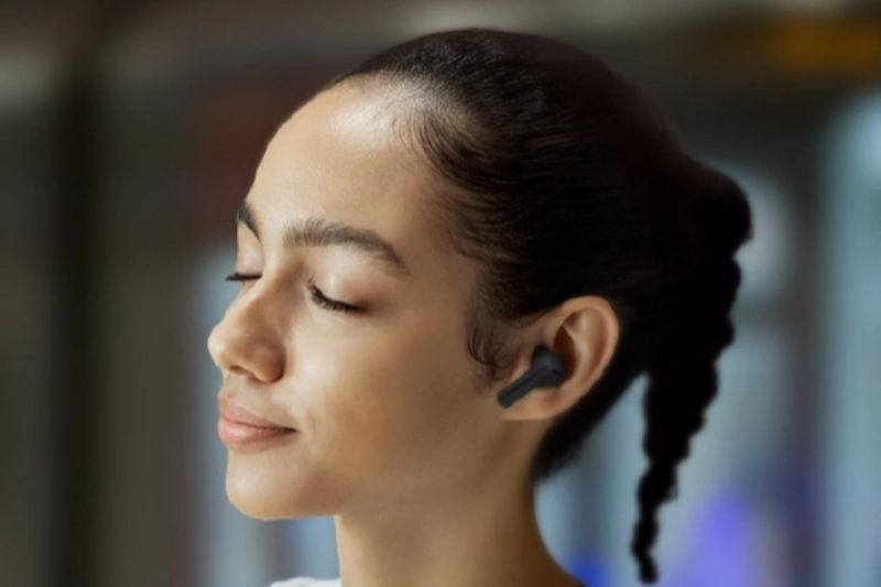Terungkap: Risiko Kesehatan Pakai Earbuds Bluetooth Setiap Hari
