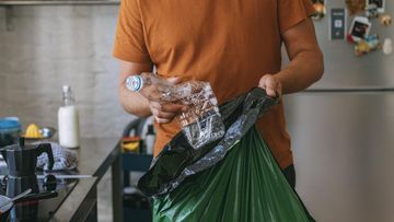 Mengapa Memilah Sampah di Rumah Lebih Penting dari Sekadar Kebersihan: Analisis Mendalam