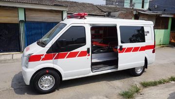 Geger Mobil EV BYD Sealion 7 Blokir Ambulans Solo, Sopir Tak Dengar Sirene